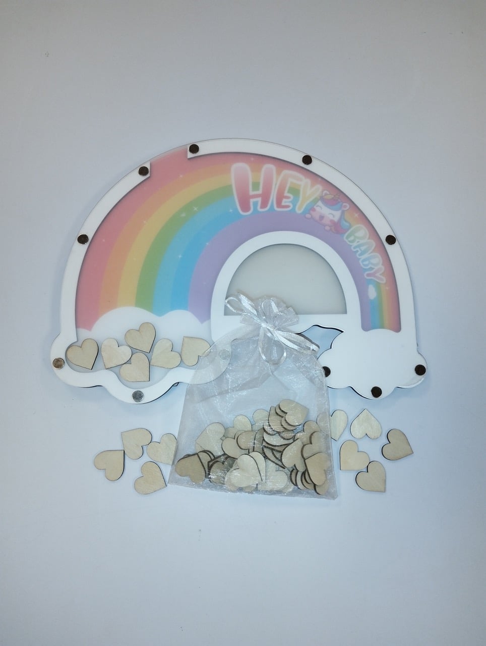 Bilderrahmen Regenbogen mit Holzherzen zum Beschriften